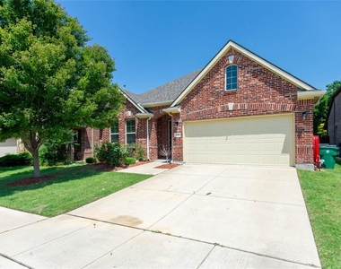 1404 Suttonview Drive - Photo Thumbnail 1