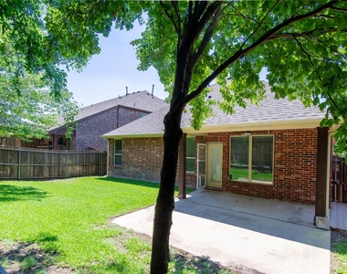 1404 Suttonview Drive - Photo Thumbnail 28