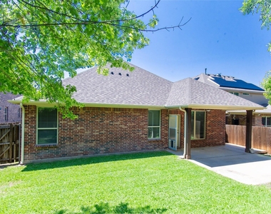 1404 Suttonview Drive - Photo Thumbnail 29