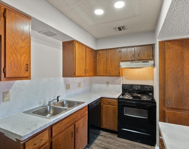 406 E Denton Drive - Photo Thumbnail 20