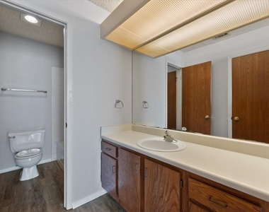 406 E Denton Drive - Photo Thumbnail 24