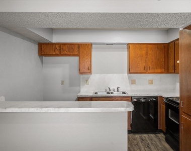 406 E Denton Drive - Photo Thumbnail 15