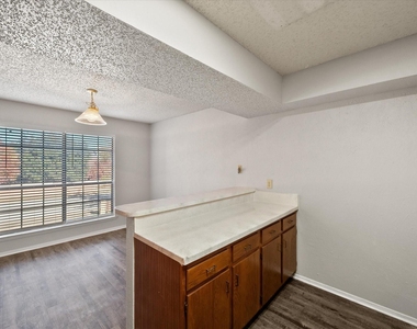 406 E Denton Drive - Photo Thumbnail 17