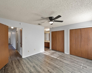 406 E Denton Drive - Photo Thumbnail 22