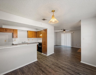 406 E Denton Drive - Photo Thumbnail 13