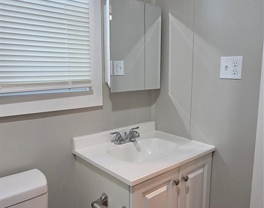 918 Mountain Crest Drive - Photo Thumbnail 14