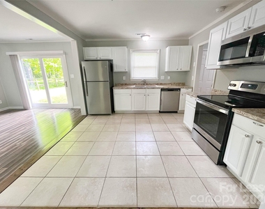 6525 Mcbride Street - Photo Thumbnail 1