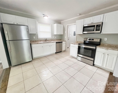 6525 Mcbride Street - Photo Thumbnail 2