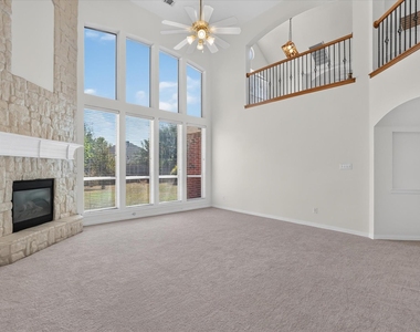 10302 Fairway Vista Drive - Photo Thumbnail 2