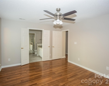 2915 Canary Court - Photo Thumbnail 6