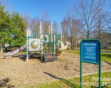 18461 Streamline Court - Photo Thumbnail 21