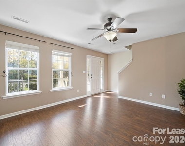 18461 Streamline Court - Photo Thumbnail 8
