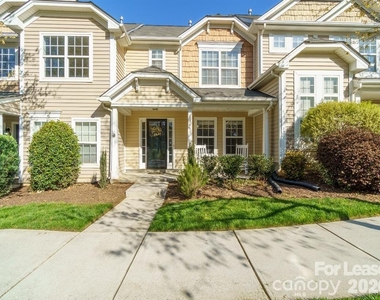 18461 Streamline Court - Photo Thumbnail 22