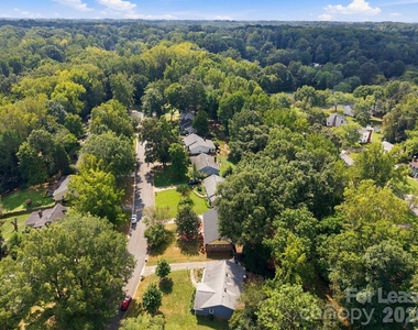 7724 Winterset Drive - Photo Thumbnail 7