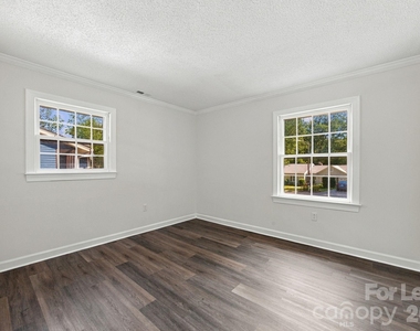 7724 Winterset Drive - Photo Thumbnail 30