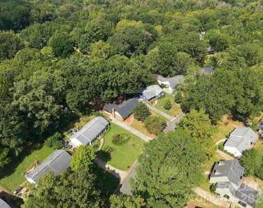 7724 Winterset Drive - Photo Thumbnail 6