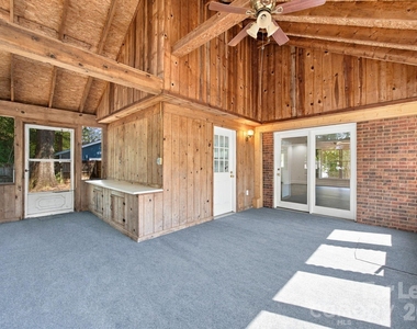 7724 Winterset Drive - Photo Thumbnail 33