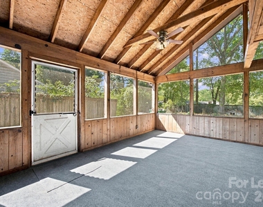 7724 Winterset Drive - Photo Thumbnail 32