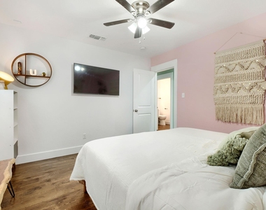 818 N Windomere Avenue - Photo Thumbnail 14