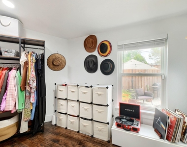 818 N Windomere Avenue - Photo Thumbnail 19