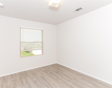 8341 Camellia Tree Court - Photo Thumbnail 8