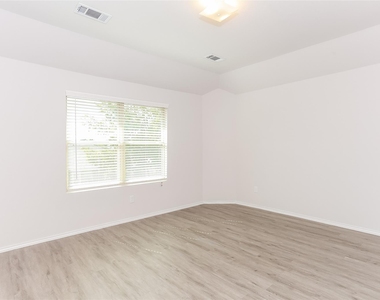 8341 Camellia Tree Court - Photo Thumbnail 9