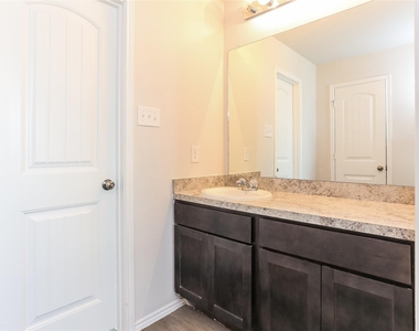 8341 Camellia Tree Court - Photo Thumbnail 11