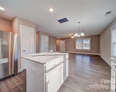 1414 Mason Street - Photo Thumbnail 3