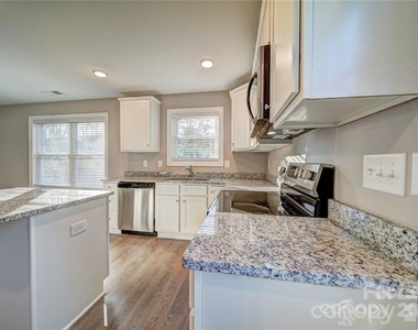 1414 Mason Street - Photo Thumbnail 2