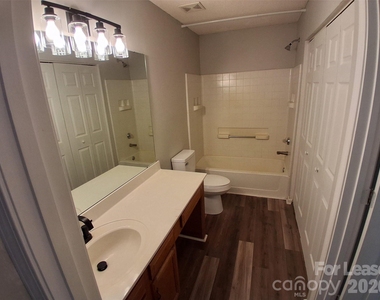 5721 Prescott Court - Photo Thumbnail 9