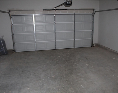 810 Dover - Photo Thumbnail 27