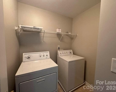 12222 Royal Castle Court - Photo Thumbnail 26