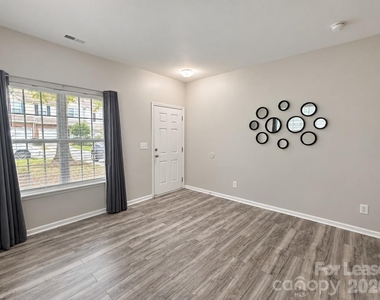12222 Royal Castle Court - Photo Thumbnail 11