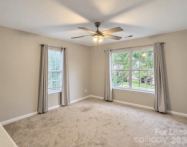 12222 Royal Castle Court - Photo Thumbnail 24