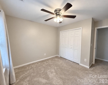 12222 Royal Castle Court - Photo Thumbnail 20
