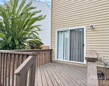 12222 Royal Castle Court - Photo Thumbnail 28