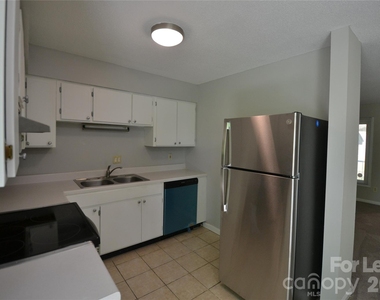 2013 Stoney Point Lane - Photo Thumbnail 8