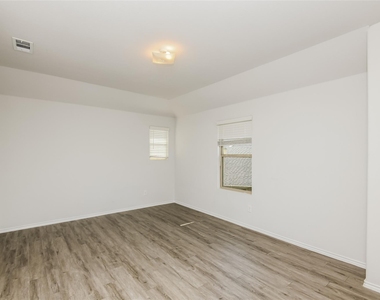 8348 Yaupon Holly Trail - Photo Thumbnail 13