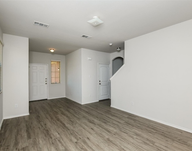 8348 Yaupon Holly Trail - Photo Thumbnail 5