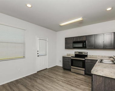 8305 Camellia Tree Court - Photo Thumbnail 3