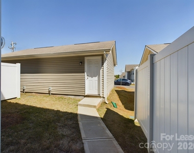 15611 Country House Street - Photo Thumbnail 27