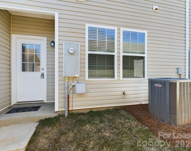 15611 Country House Street - Photo Thumbnail 26