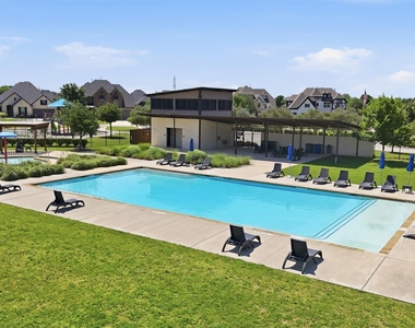 118 Lavender Lane - Photo Thumbnail 32