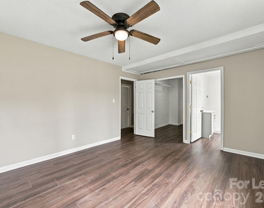 4921 Benton Avenue - Photo Thumbnail 17