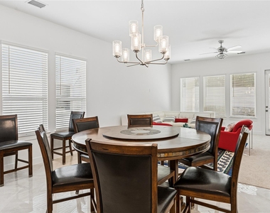 2216 Lakelet Drive - Photo Thumbnail 15
