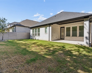 2216 Lakelet Drive - Photo Thumbnail 35