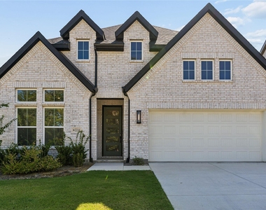 2216 Lakelet Drive - Photo Thumbnail 5