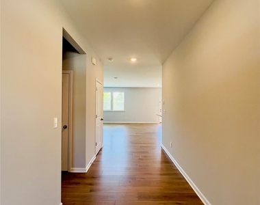 11262 Serenity Farm Drive - Photo Thumbnail 2