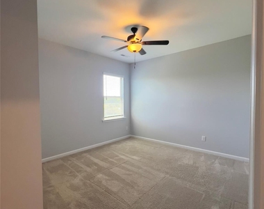 11262 Serenity Farm Drive - Photo Thumbnail 12