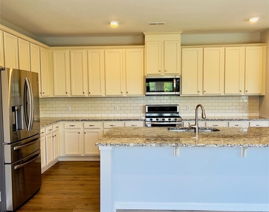 11262 Serenity Farm Drive - Photo Thumbnail 5